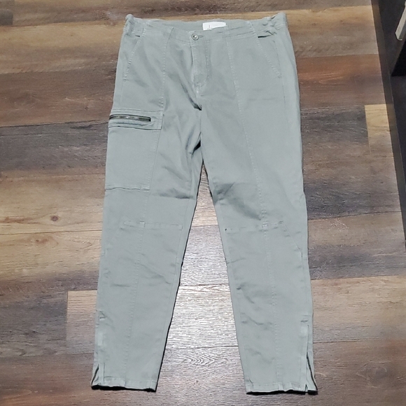 Anthropologie Gray Straight Leg Pants Modern Style - Picture 1 of 11